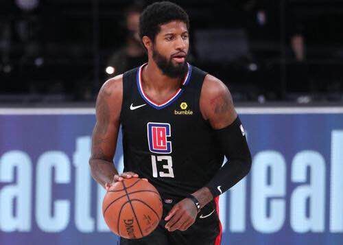 但防守端与 但防守端与